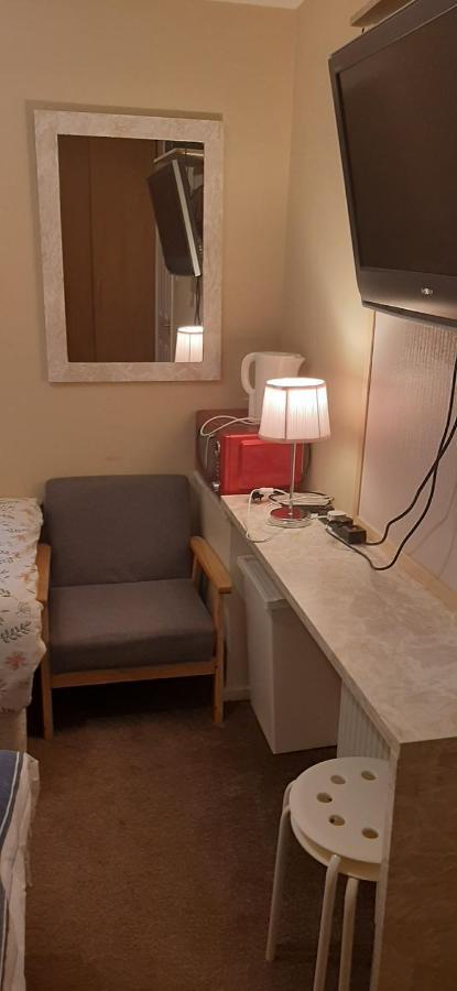 Delightful Home Stay - Double Ensuiteroom. Glasgow Exterior photo
